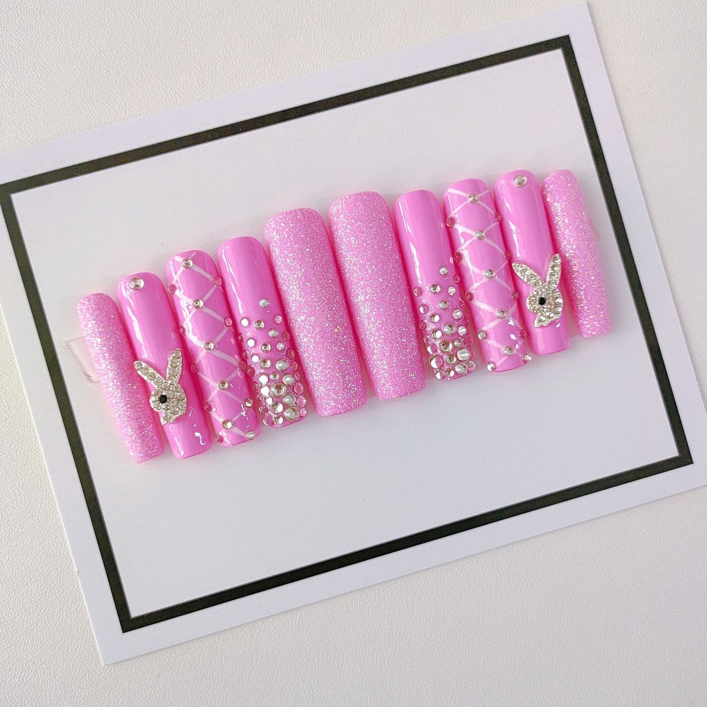 Bright pink grid line rabbit Handmade Nails