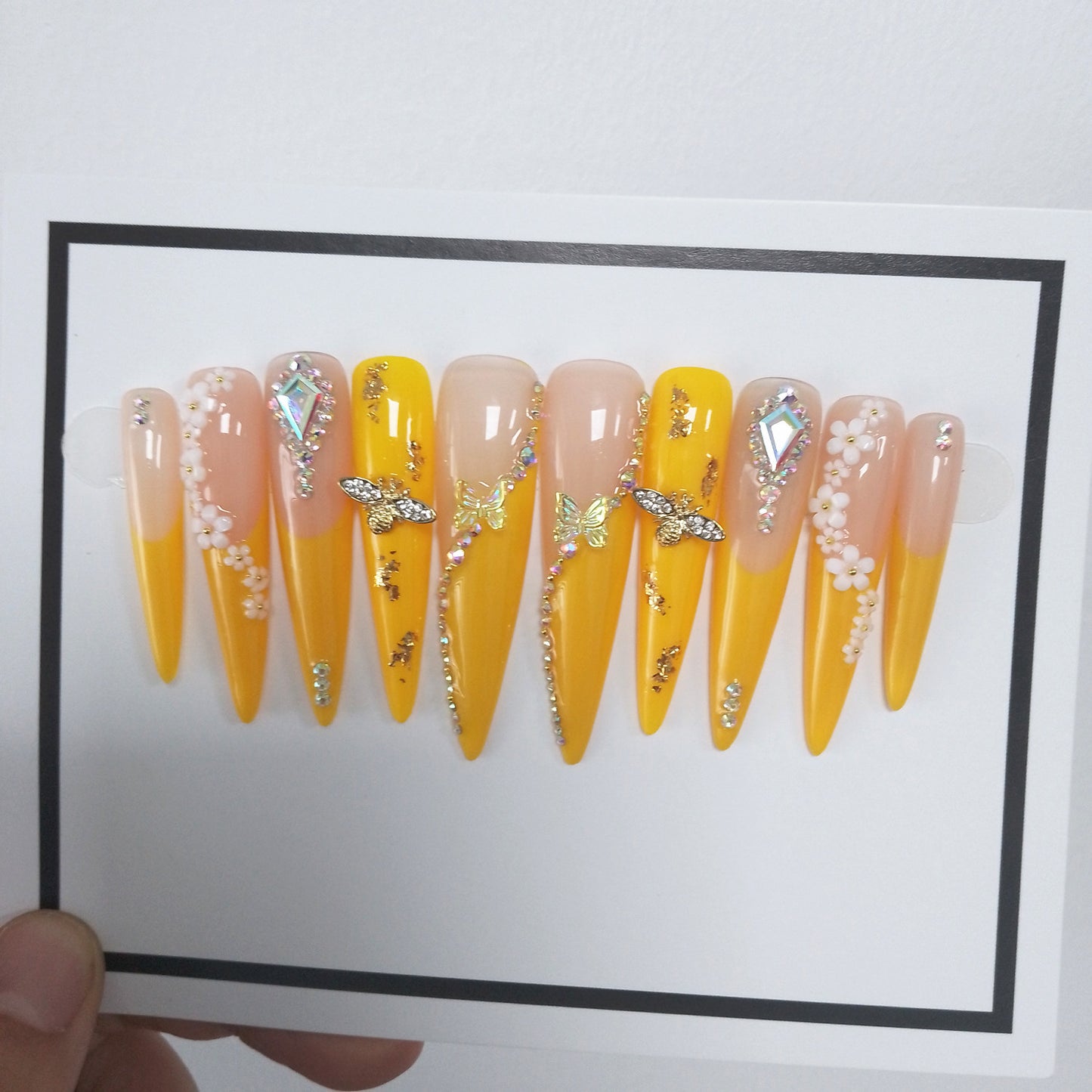 Goose yellow water droplets butterfly flowers Handmade Nails